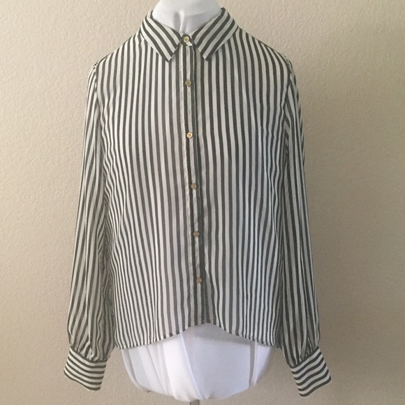 Stripped Button Up Blouse 👇CLOSE OUT👇 - Picture 4 of 7